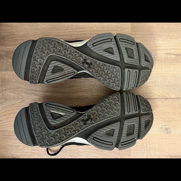 Under Armour “Micro G”  Mens Running Shoes - Size 9 - Picture 5 of 5